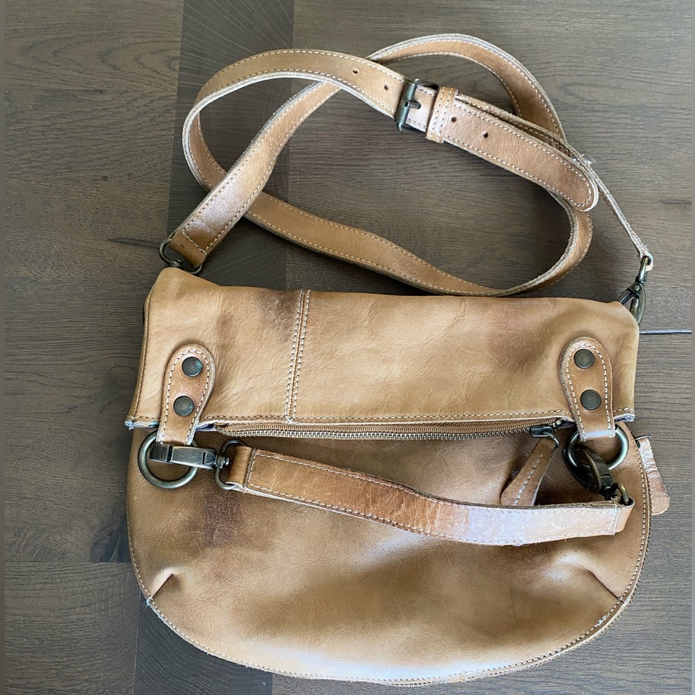 BED STU Tahiti rustic tan leather bag